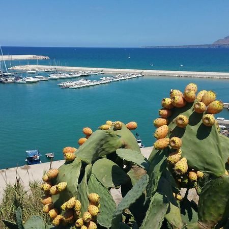 Loft In Balestrate Vicino Al Mare - Rental Beb Exterior foto